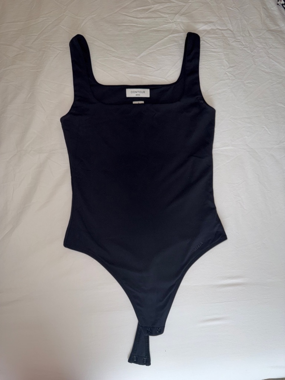 Aritzia Babaton Contour Bodysuit